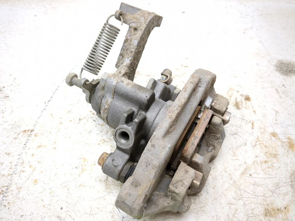 12-16久保田RTV400CI RTV 400左后制动卡钳 — 第 3/4 张图片