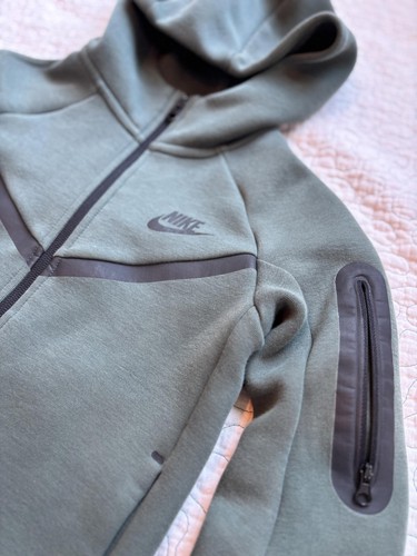 Nike Tech Youth Green Hooded Zip-Up Jacket Size XS #363 - Picture 3 of 6