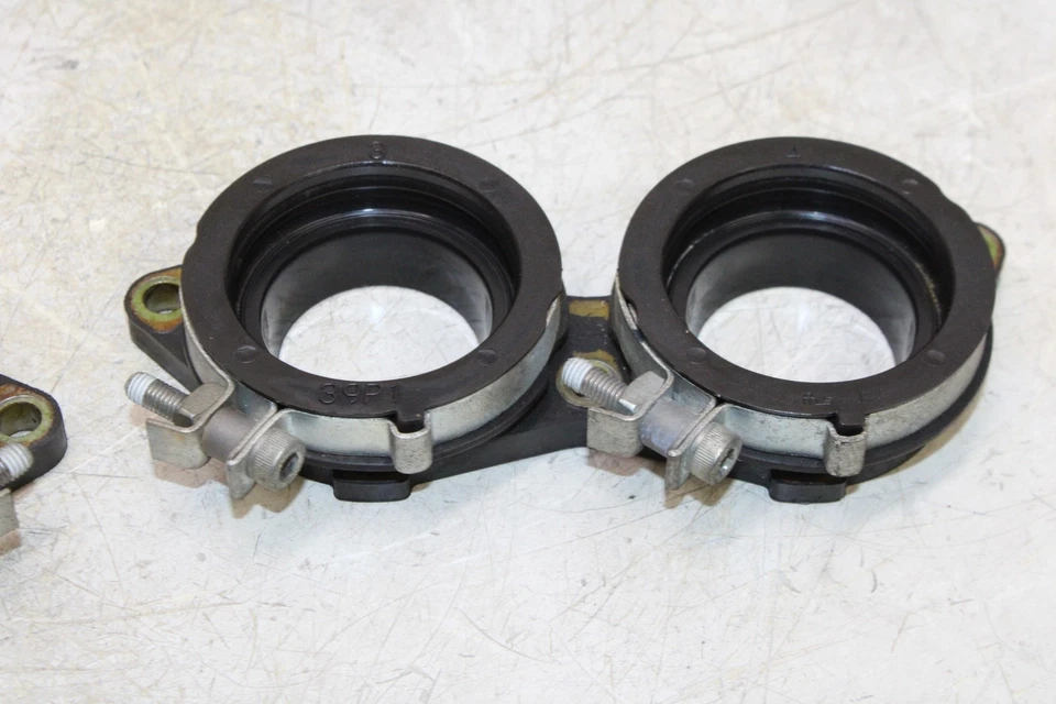 2012 年雅马哈 FZ8 FZ8-NC 原始设备制造商 CARB INTAKE MANIFOLD BOOT 套装 — 第 4/4 张图片