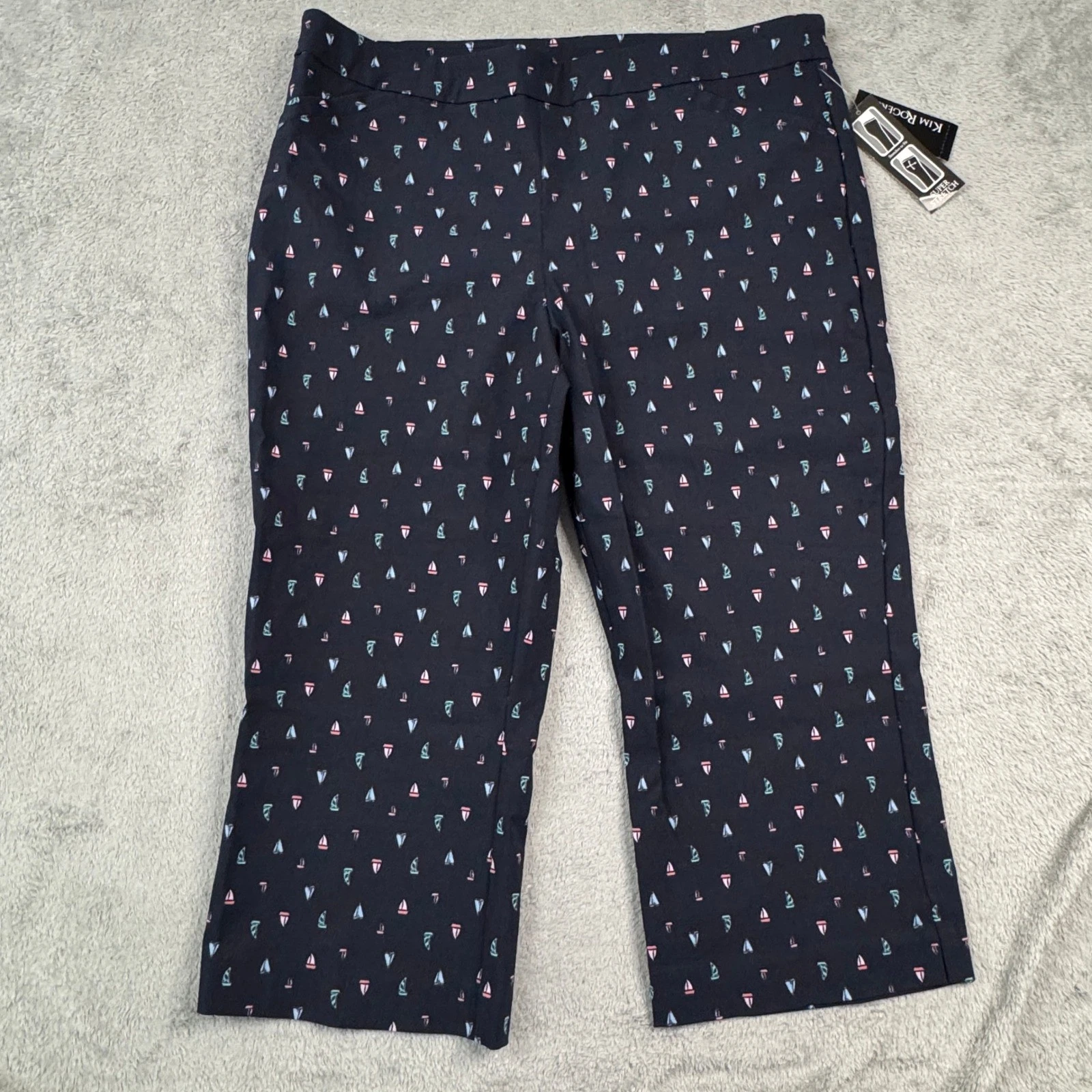 NWT Kim Rogers Womens 16 Navy Sailboat Print Super Stretch Capri Pants
Opens in a new window or tab