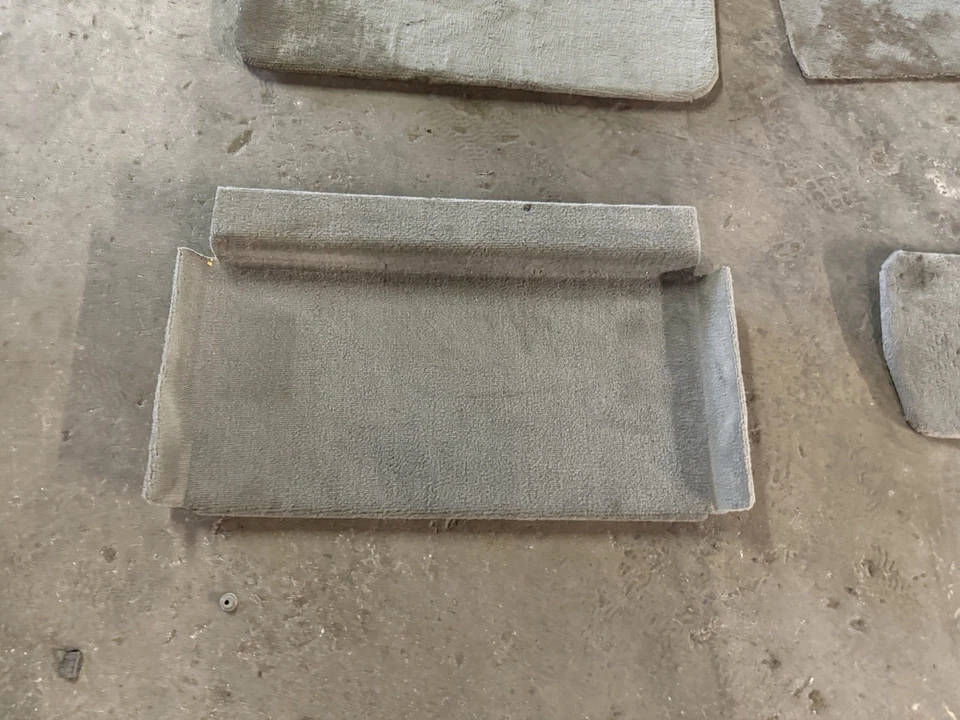 1997-2004 Corvette C5 tapete área traseira cupê, traseiro - Imagem 2 de 4