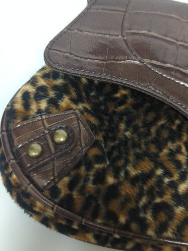 Kate Landry Woman Shoulder Bag Animal Print Brooch Patent Leather Chain Brown - Picture 4 of 16
