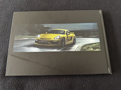 Porsche Cayman GT4 2016 folleto de tapa dura 981 GT-4 catálogo de ventas de Estados Unidos - Imagen 8 de 8