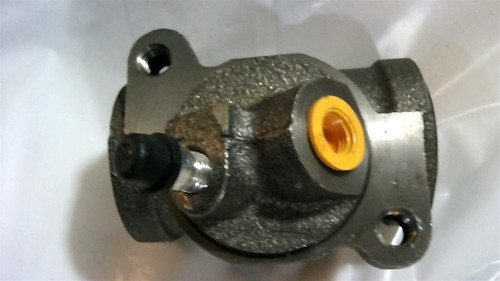 Both front wheel cylinder Pontiac 1965-1966 Left+right 1 3/16 - Picture 3 of 3