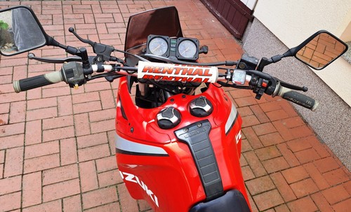 Suzuki DR 750 Super Moto - Bild 4 von 24