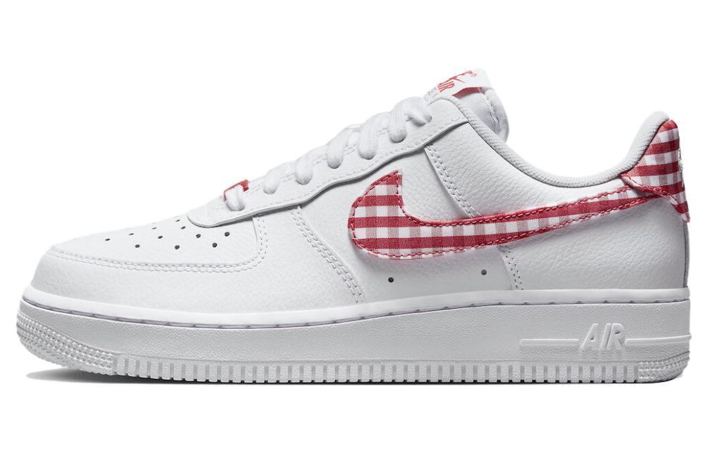 Nike Air Force 1 '07 Essential Low Mystic Red Gingham W Nike Air Force 1 '07 Essential Low Mystic Red Gingham W