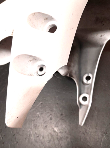 PARAFANGO YAMAHA YZF R1 DAL 2002 AL 2008 ANTERIORE ORIGINALE BIANCO USATO - Foto 3 di 8