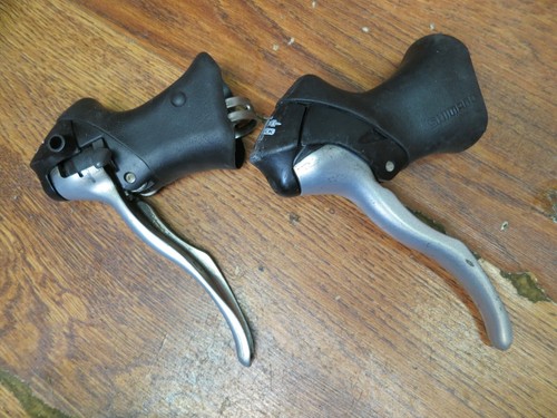 SHIMANO SORA ST-3303 3 x 8 SPEED TRIPLE STI SHIFTER / BRAKE LEVER SET - Picture 4 of 5