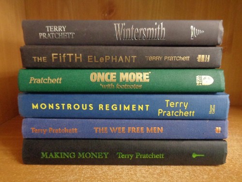 Terry Pratchett - 6 HC/2 TPB/12 PB- Discworld+Once More w Footnotes+Good Omens - Picture 12 of 18