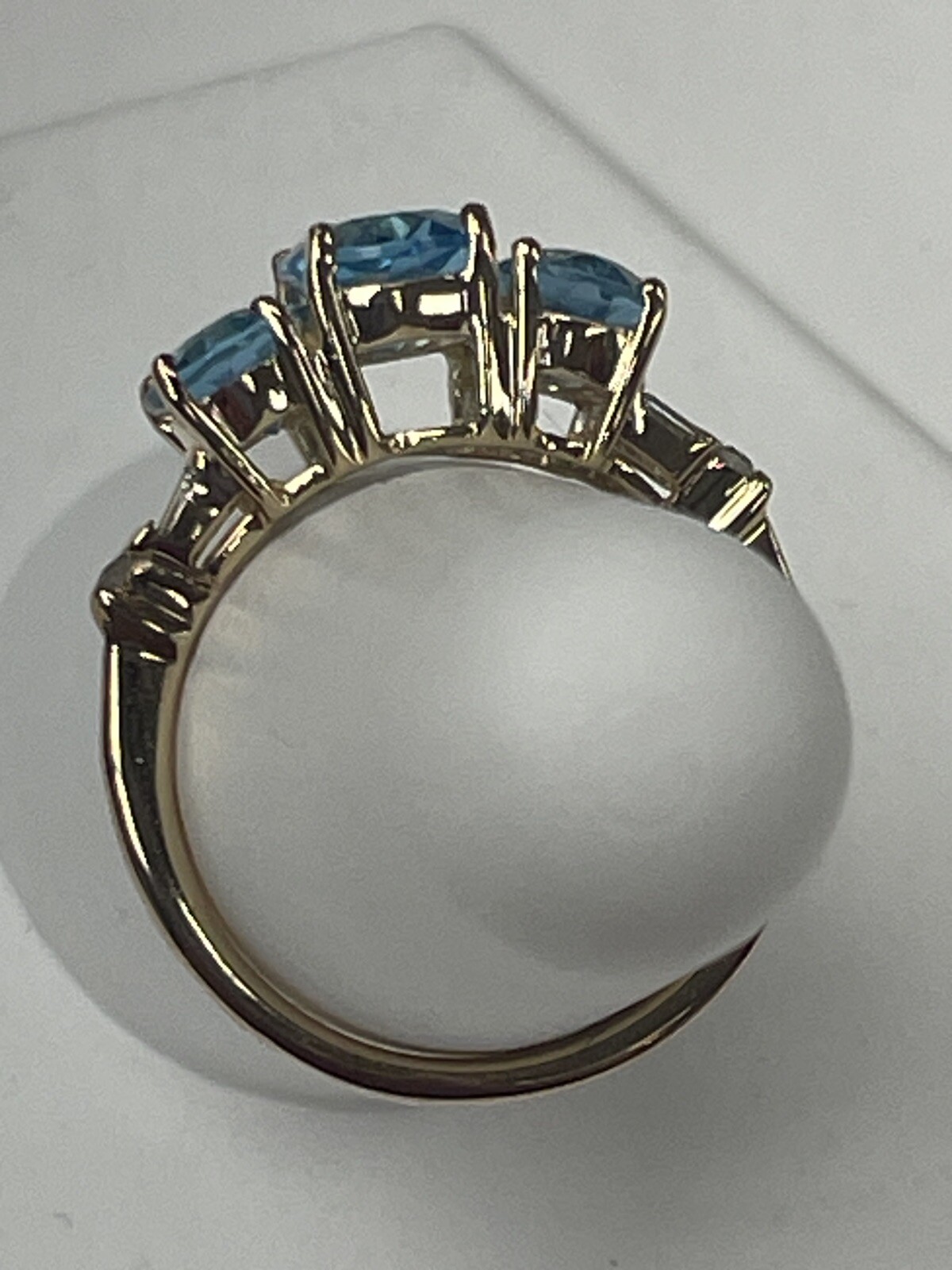 Picture 4 of 10