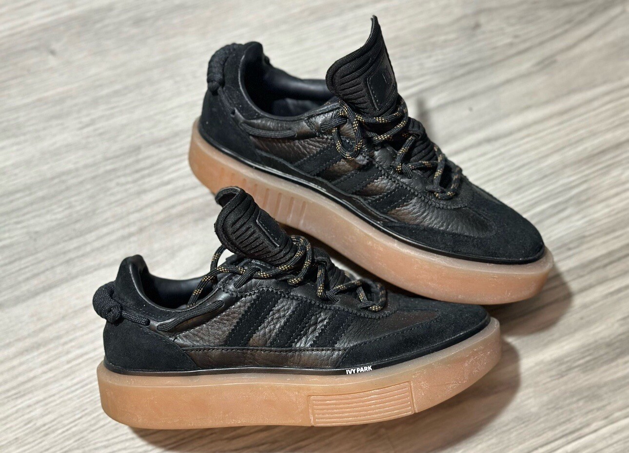 Seller photo, eBay