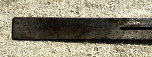 ANTIQUE STANLEY SWEETHEART NO.21 SLOTTED CARPENTER'S SQUARE - Picture 8 of 13