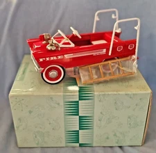 95 Hallmark Kiddie Car Classics~~1962 MURRAY SUPER DELUXE FIRE TRUCK~~New in Box