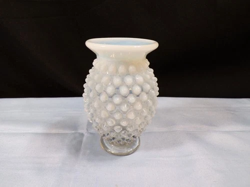 Fenton French Opalescent Glass Hobnail Mini Miniature Vase w/ Flat Top INV2