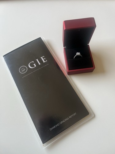 1.00ct Natural SI2 Grade Cushion Cut Stone Set In Platinum With Diamond Cluster - Picture 1 of 5