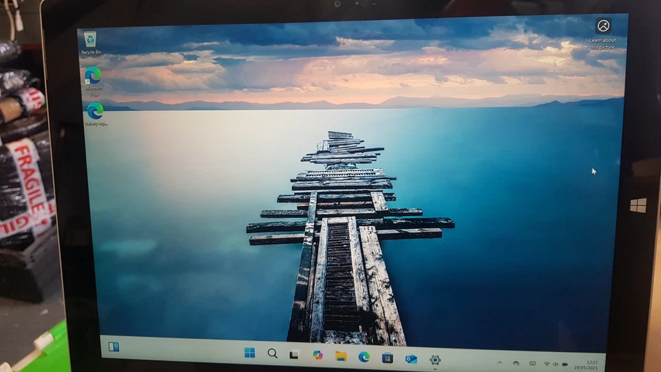 Microsoft 1631 Surface Pro 3 12" Laptop Intel Core i5-4300U 4GB 128GB SSD - Image 2 of 4