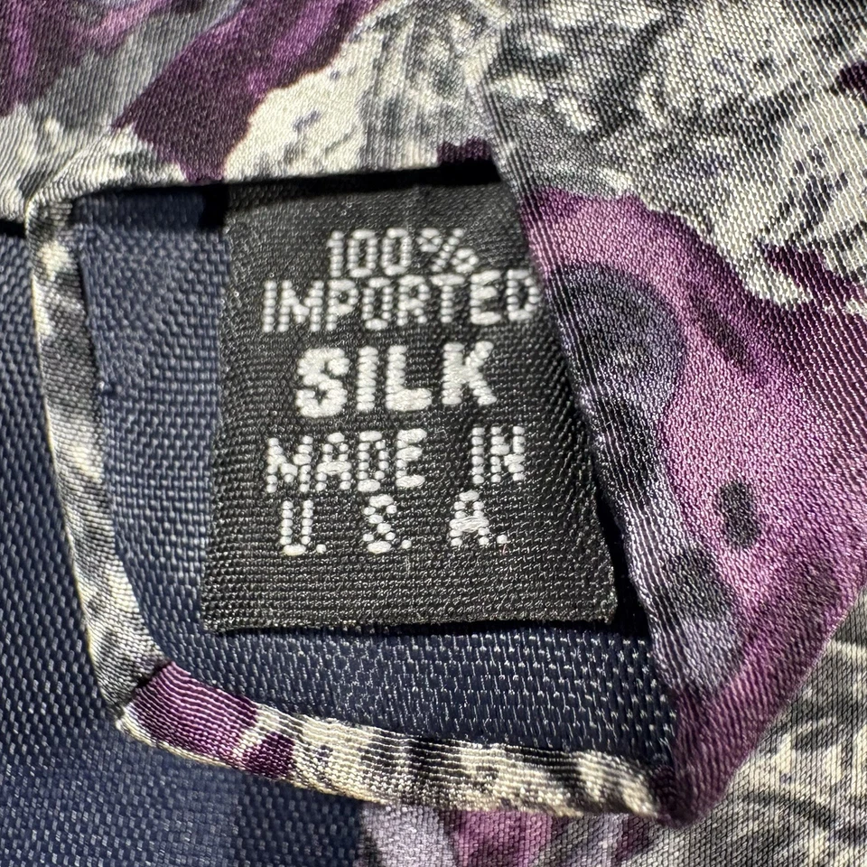 J GARCIA CORBATA HOMBRE GRIS MORADO MARIPOSA COLECCIÓN OCHO 3,75 X 59 100% Seda Foto 4 de 4