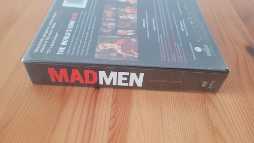 Mad Men: Season Three (DVD, 2010, 4-Disc Set, Region 1) Brand New 4 Disc Box Set - Picture 5 of 9