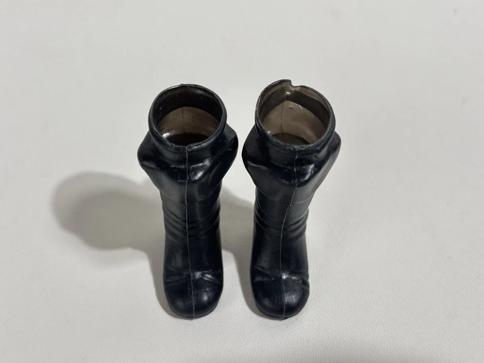 Figuras de acción pirata MEGO Fighting Furies de colección años 70 botas negras Foto 3 de 4