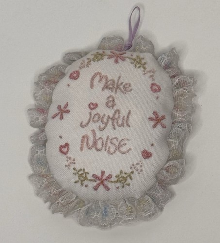 🩷 Precious Moments Door Hanger Christmas Ornament Embroidery Hand Stitched - Picture 10 of 12