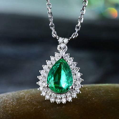 New 1.48ct 18K White gold Natural Colombia Emerald Good Diamond Gorgeous Pendant New 1.48ct 18K White gold Natural Colombia Emerald Good Diamond Gorgeous Pendant