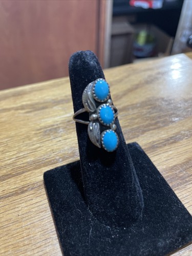 Vintage Sterling ring 3 Turquoise Stones With 2 Sterling Feathers - Picture 2 of 7
