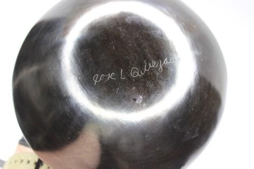 Jose L Quezada Native Mexico Black Bird Owl 8 in Wide 6 in Tall Signed Pottery - Picture 8 of 9