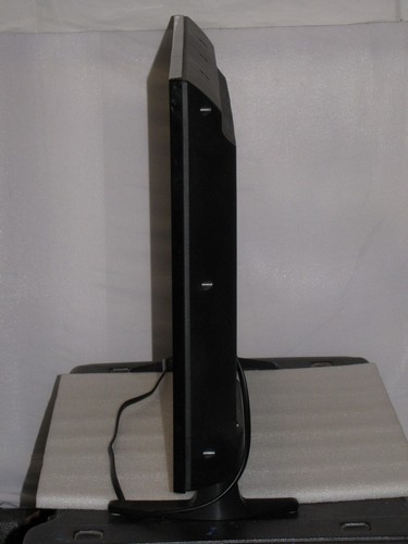 Insignia Fire TV F20 Class NS-32DF310NA19 LED HD Smart Aug 2018 - Picture 11 of 24