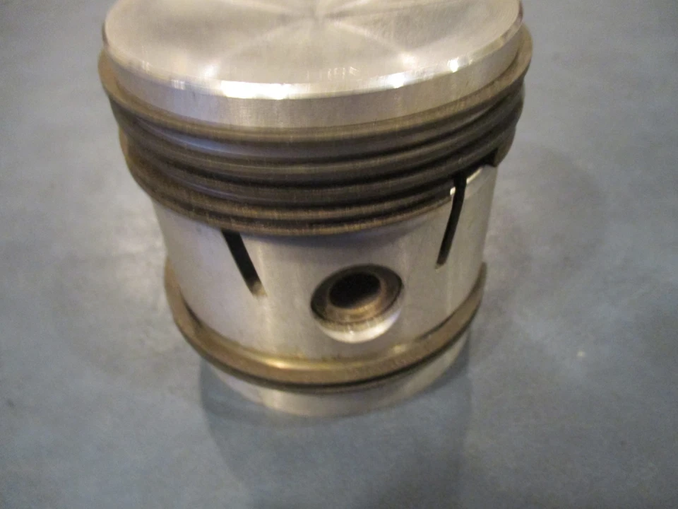 MG PISTÓN VINTAGE CON ANILLOS Y PASADOR DE MUÑECA, MGA 1956-1959 (040 O/S) Foto 2 de 4