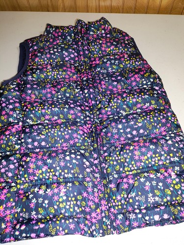 Gap Girls Puffer Vest Navy with Floral Medium Cute Very Good - Picture 6 of 8