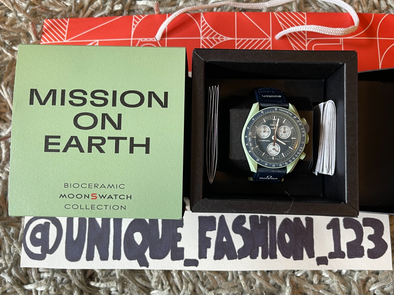 OMEGA x Swatch Speedmaster Moonswatch Mission on Earth SO33G100 Watch Blue Green OMEGA x Swatch Speedmaster Moonswatch Mission on Earth SO33G100 Watch Blue Green