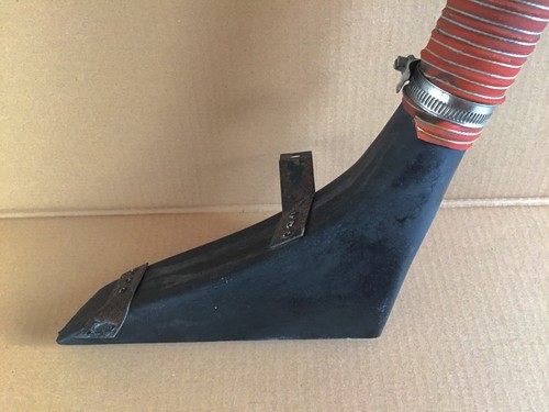 RARE FERRARI TESTAROSSA ALTERNATOR COOLING AIR DUCT / HOSE - EMPIRE CC PARTS - Picture 10 of 12