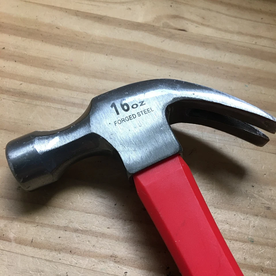 Martillo de garra de acero forjado Draper 16 OZ mango de fibra de vidrio rojo y negro 13" L Foto 2 de 4