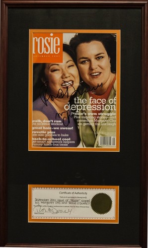 ROSIE O'DONNELL SIGNED ROSIE MAGAZINE WITH MARGARET CHO - Picture 1 of 3