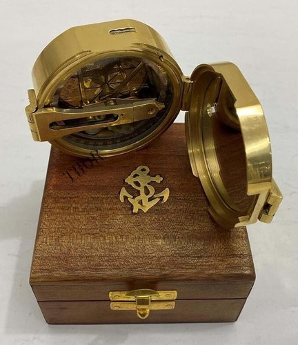 Brass Compass Antique Looking Engraved Designer with Leather case Working Brass - Picture 1 of 5
