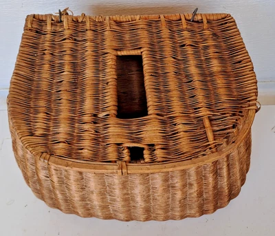 ANCIEN  PANIER DE PECHE EN OSIER  HT 25CM   L 36CM  l 25cm - Photo 1/4