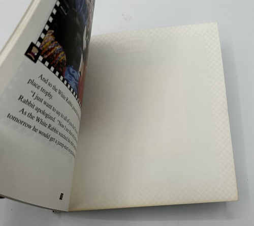 White Rabbits Can't Jump (Adventures in Wonderland) - M.C. Varley - Imagen 6 de 7