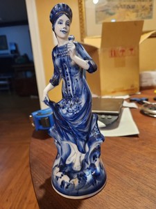 Gzhel Porcelain folk Girl holding flower Figurine handmade & painted souvenir
