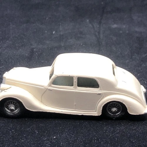 VNTG Dinky Toys Riley Saloon Car Cream Color Diecast Model ~ Original Rare Hubs