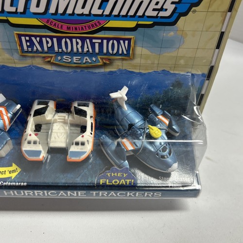 MICRO MACHINES #3 HURRICANE TRACKERS THEY FLOAT STORM-CHASER PLANE & HELICOPTER - Picture 4 of 9