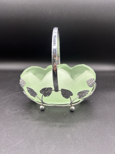 Bagley 1930's Art Nouveau Green Satin Glass and Chrome Tulip Posy Small Vase - Picture 3 of 9