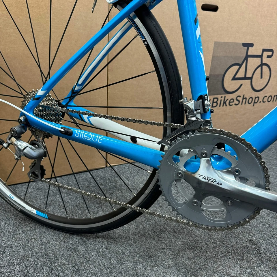 Used Trek Silque, Women's Carbon Fiber Road Bike, - 2015, 50cm - Image 4 of 4