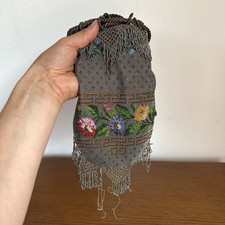 Gro&szlig;e Perlen Tasche Antik Perlenstickerei Perlenbeutel um 1900? Glas Metall Alt