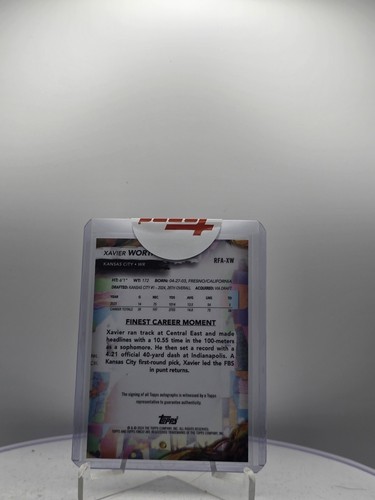2024 Topps Finest Rookie Black Refractor Chiefs Xavier Worthy /25 (RC,AU) - Picture 3 of 3