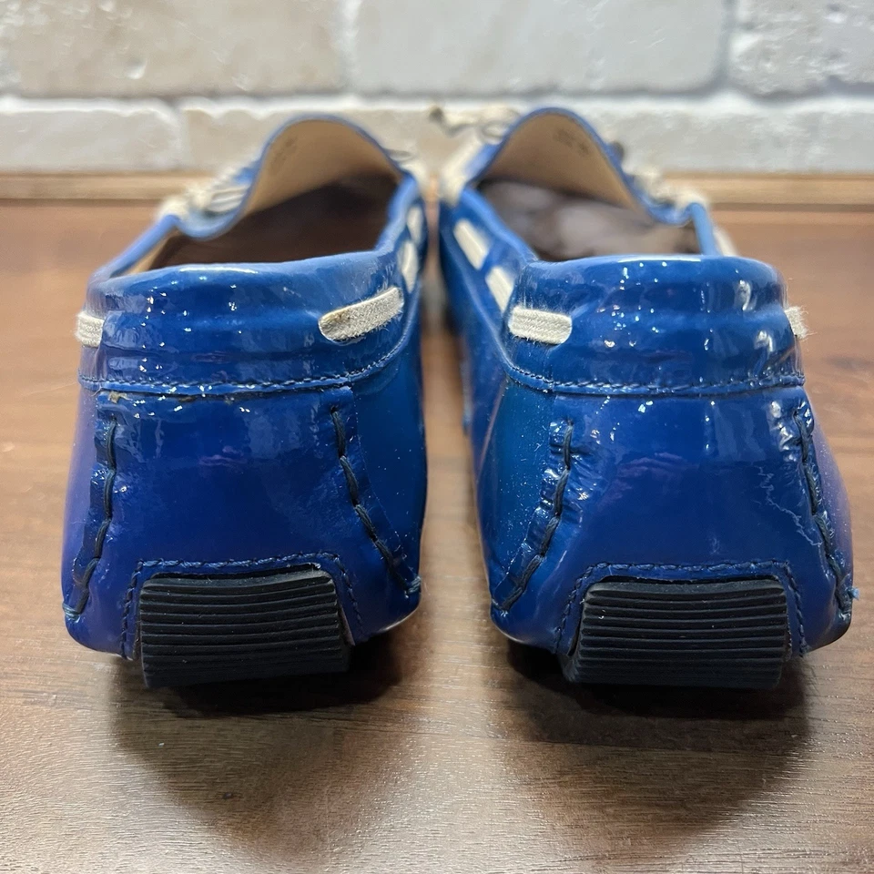 Mocasines Vera Wang charol azul para mujer talla 9 Foto 3 de 4