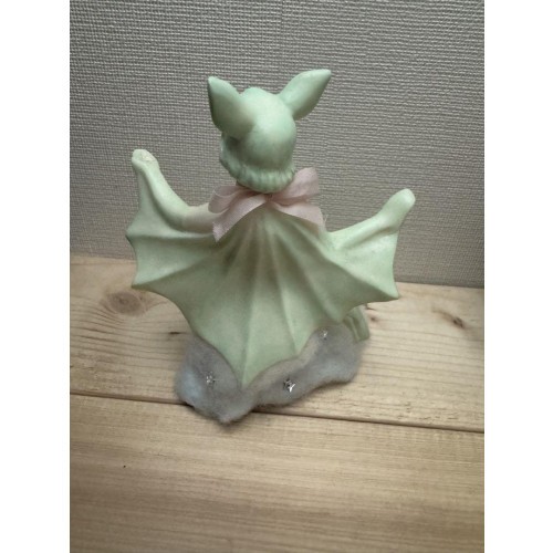 lady weird Object Original pastel green from Japan US Comics Figure Rare Goods - Picture 2 of 12