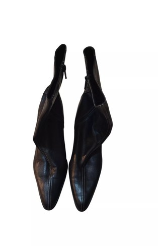 Coach Jeanne ankle boots size 9.5 B Italy pointed toes heels Black - Picture 3 of 8