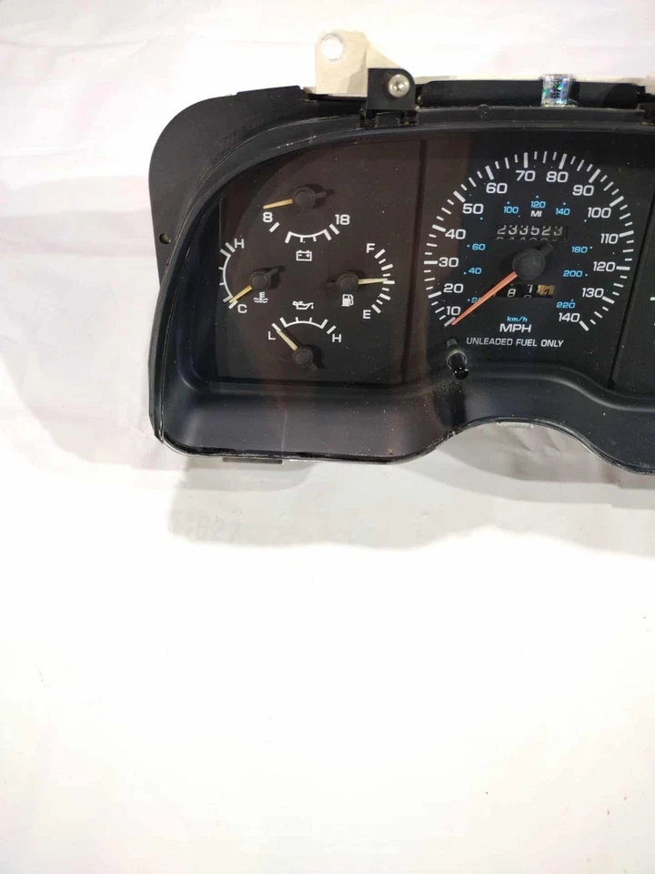 Cuadro de instrumentos Chrysler Lebaron GTC 1992-1995 con tacómetro 233 k millas OEM Foto 4 de 4
