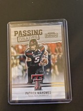 2017 Panini Contenders Draft Picks - Passing Grades Patrick Mahomes II #5 (RC)