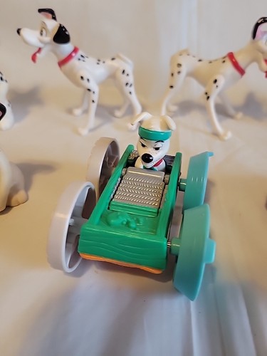 8 Vintage 101 Dalmatians Figures Disney Dog Toys Lot Articulated! Reversible Car - Picture 6 of 8